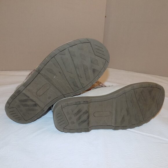 Makalu 6 Fair Isle Sweater Boots Fur Lined Big Button Trim Faux Shearling Suede - Picture 6 of 7